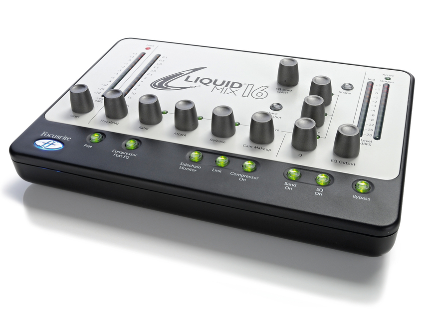 Unlike the standard Liquid Mix, the 16 doesn't have a screen.