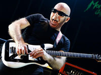 Joe Satriani: how Jimi Hendrix changed my life