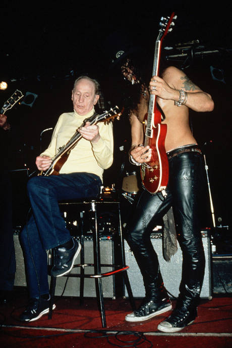 les-paul-and-slash-corbis-460-100-460-70.jpg