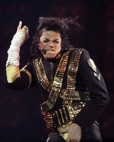 michael-jackson3-corbis-388-100-388-70.jpg